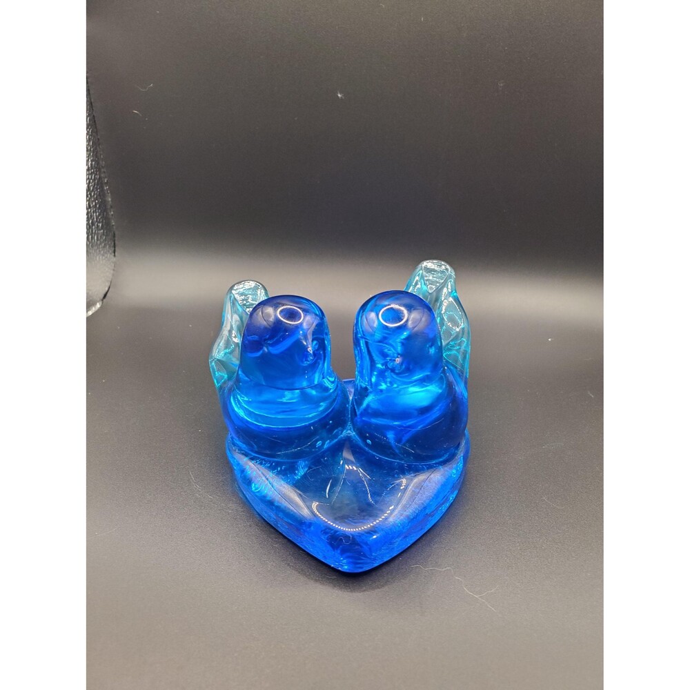 Leo‎ Ward heart blue bird of happiness